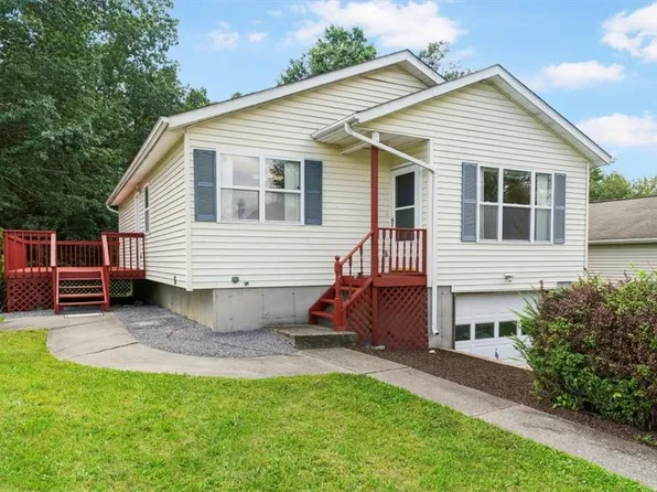 25 Jackson Street, Middletown, NY 10940