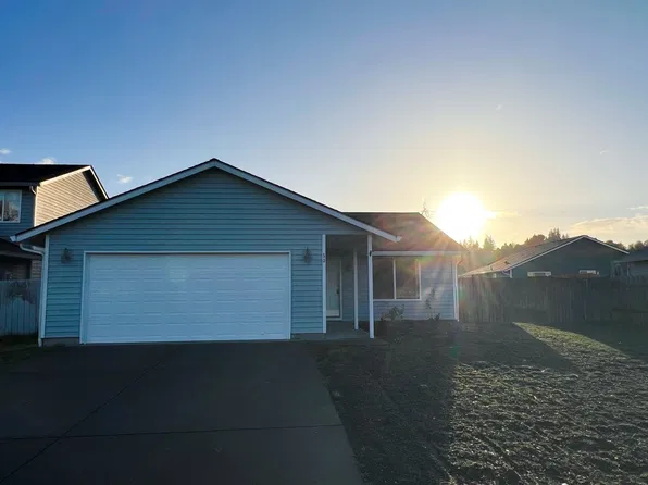 53 Warbler Dr, Kelso, WA 98626