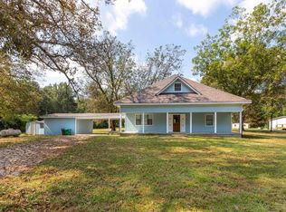 4061 Renfroe Rd, Talladega, AL 35160