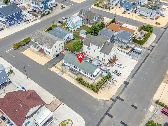 3rd image of 202 5th Avenue