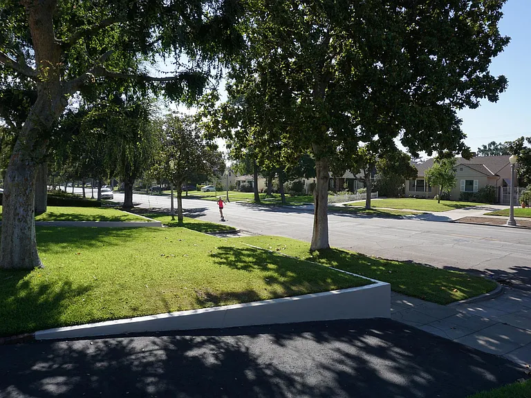 Neighborhood View, East Mountain St., nice walking opportunities