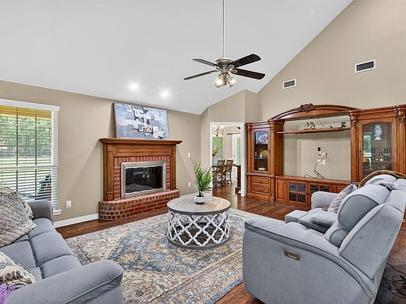 3rd image of 8695 Shane Ln