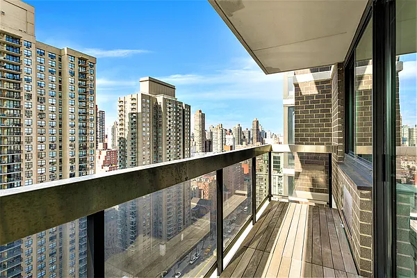 Rented by Compass | media 20