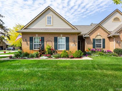 1398 Waverly Dr #75, White Lake, MI, 48386