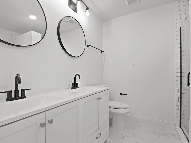 14527 Duncannon Dr — Photo 12