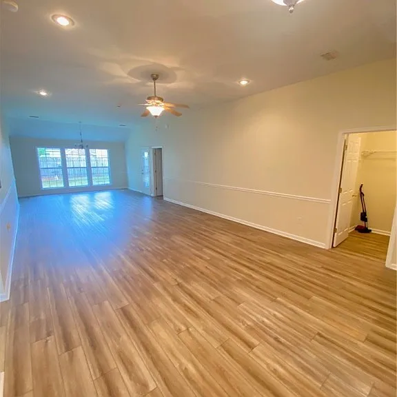 117 Hopeland Dr — Photo 4