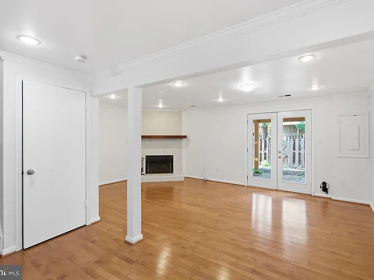 6606 Greenleigh Ln — Photo 30