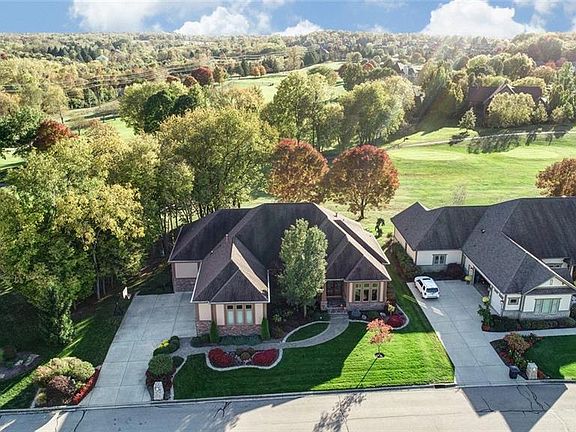 2nd image of 2131 Annandale Pl
