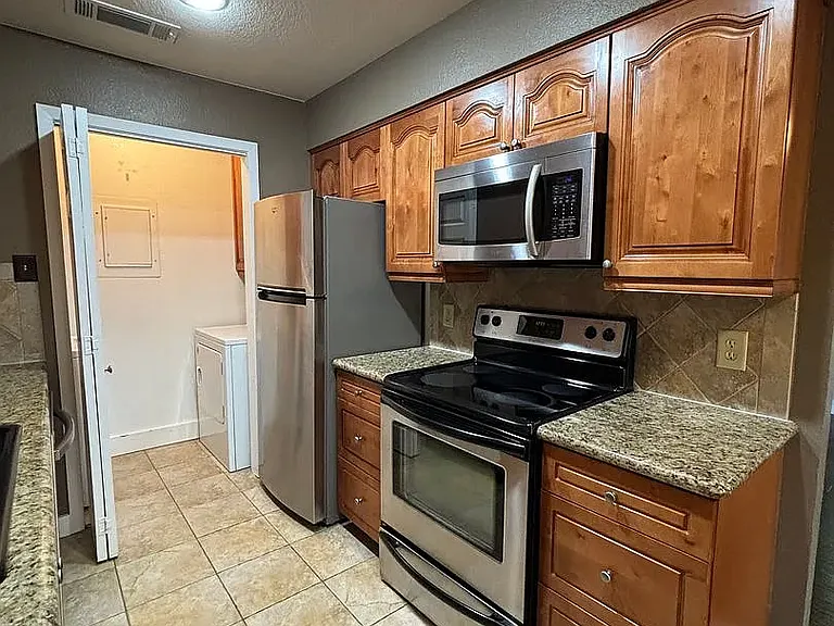 5638 Cedar Creek Dr — Photo 8