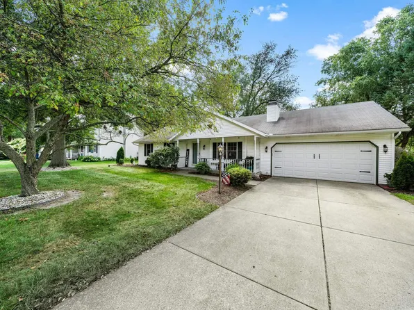 51121 Oak Lined Dr, Granger, IN 46530