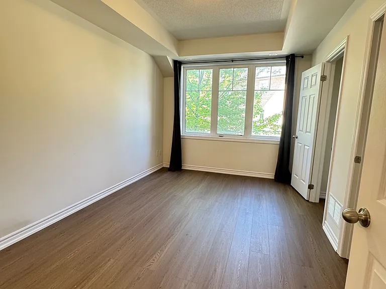 1 Eaton Park Ln #14 — Photo 7