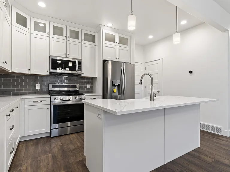 14806 S Queens Garden Ln — Photo 8