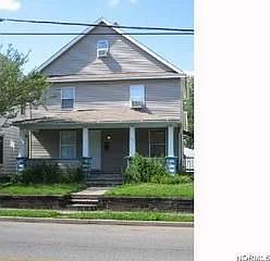 1st image of 611 W Hopocan Ave
