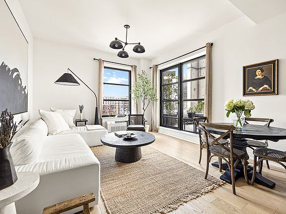 3rd image of 1333 Jackson Ave #9B