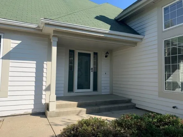 1781 Woodland CIRCLE #12-12, Lake Geneva, WI 53147