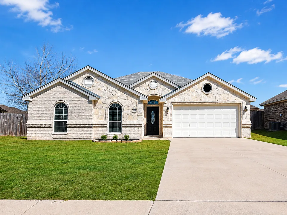 4009 Salt Fork Dr