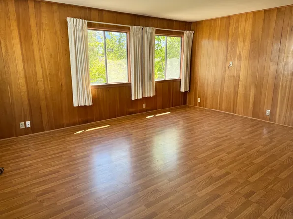 407 E Yaney St, Bishop, CA