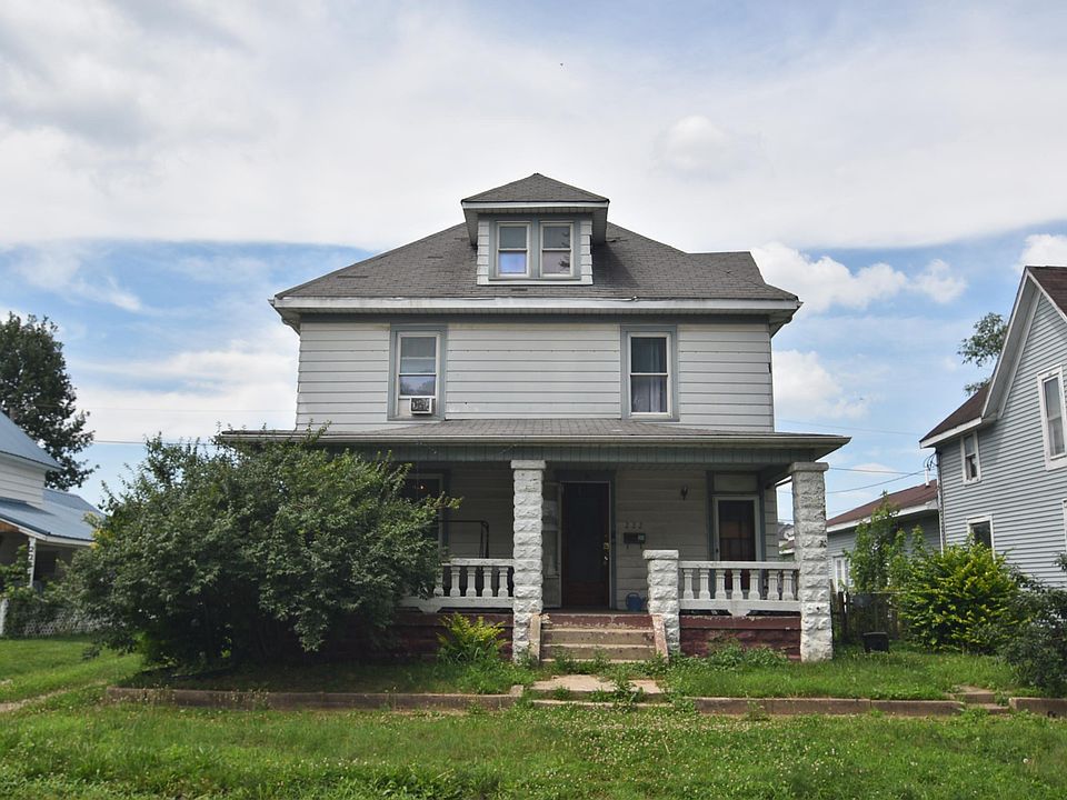 1st image of 222 W 7th St