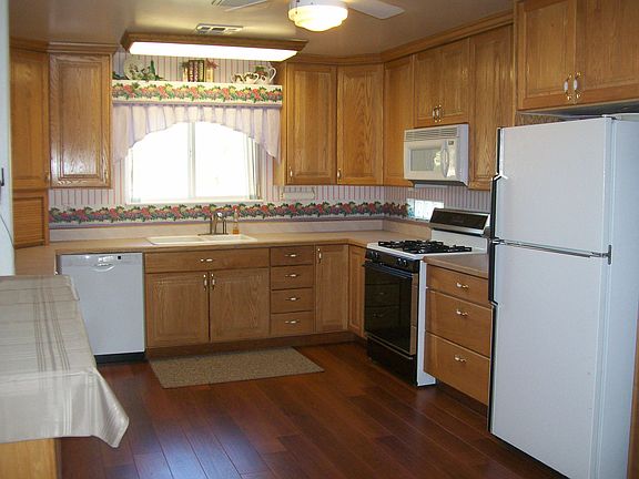 Large Kitchen