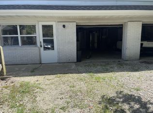 208 Cherry Ln #1, Washington, IL 61571