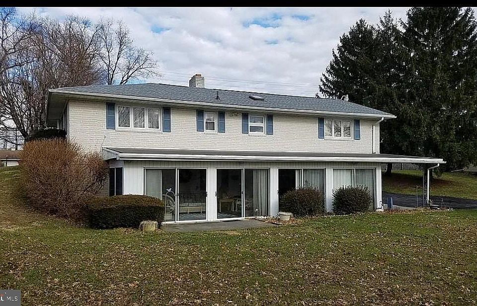 2nd image of 2207 Black Rock Rd
