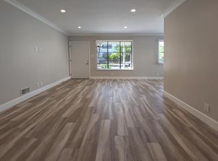 458 S Oakhurst Dr APT 6, Beverly Hills, CA 90212