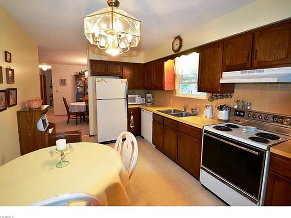 4th image of 3297 Cherrywood Dr