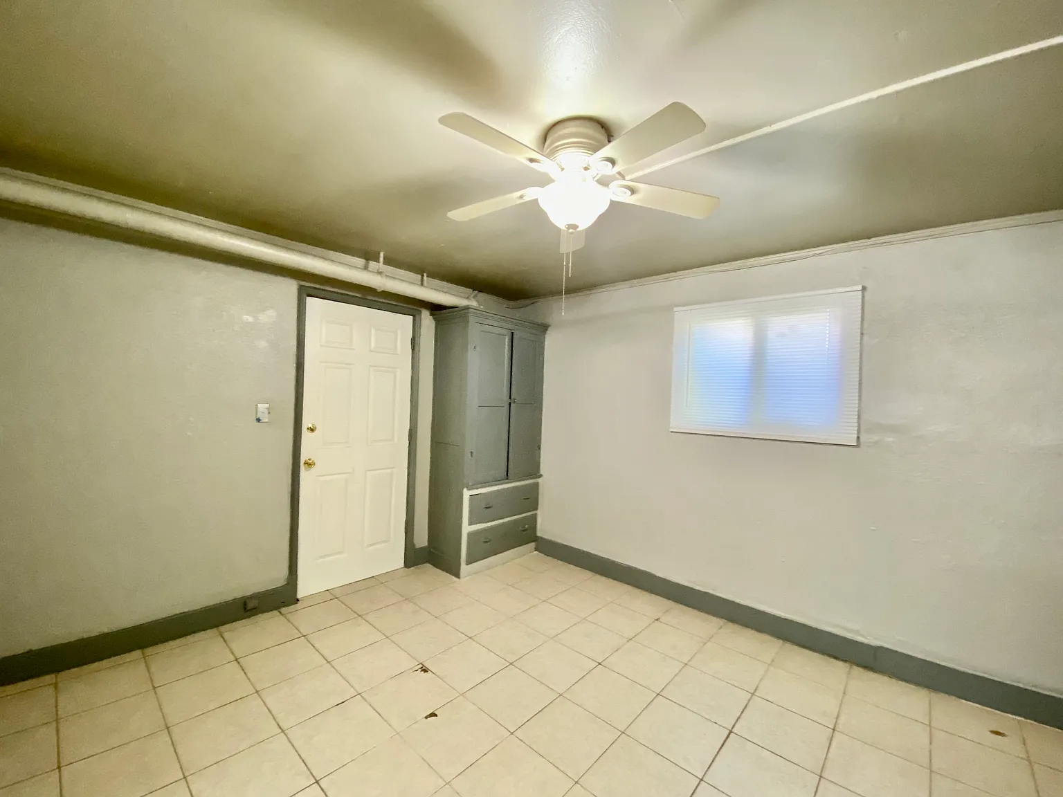 Studio, $550 — Photo 3