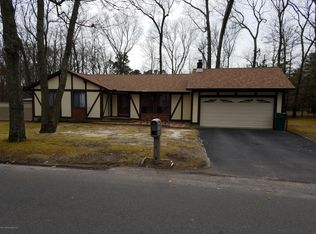 1 6th St, Manchester, NJ 08759