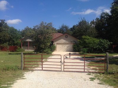 164 Grey Stone, Poteet, TX, 78065