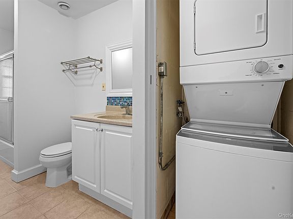 5th image of 252 Village Drive #252