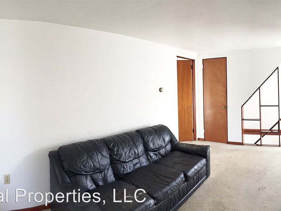 2nd image of 115 Black St