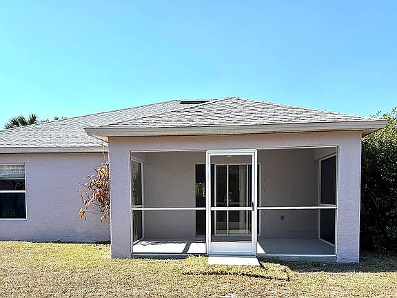 3rd image of 1528 Koltenborn Rd