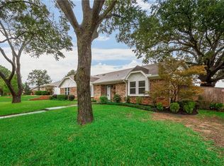 2316 Mockingbird Dr, Grapevine, TX 76051