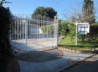 6835 Ranchito Ave, Van Nuys, CA 91405