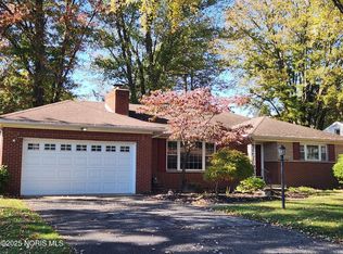 2611 Evergreen Rd, Toledo, OH 43606