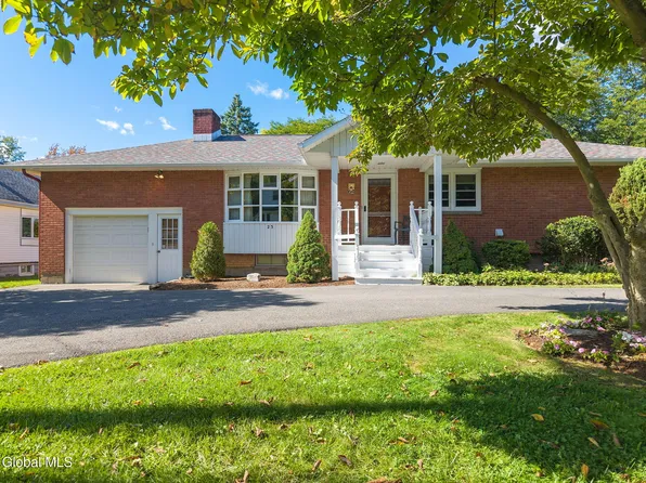 23 Nutwood Avenue, Schenectady, NY 12304