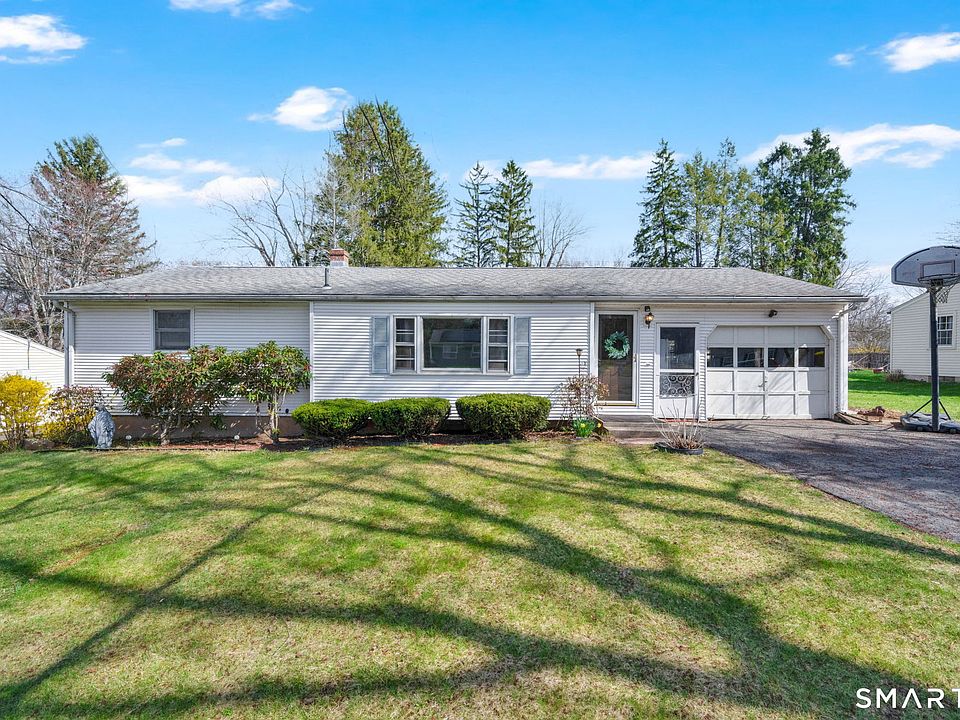 1st image of 31 Meadowlark Road