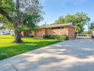 1980 Bella Vista Dr, Fort Worth, TX, 76112