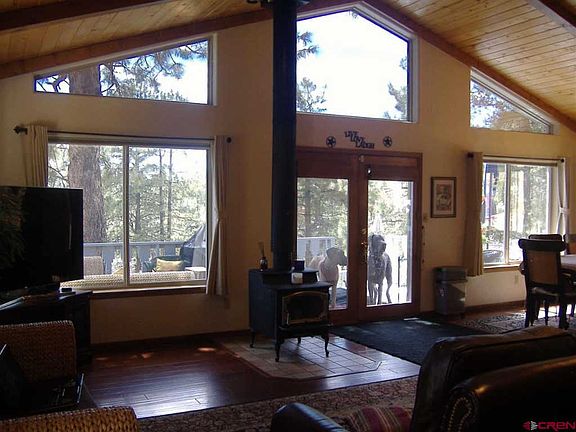 4th image of 465 Hillside Dr