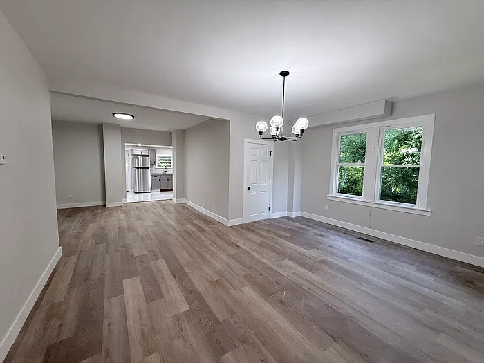 612 Spruce St — Photo 9
