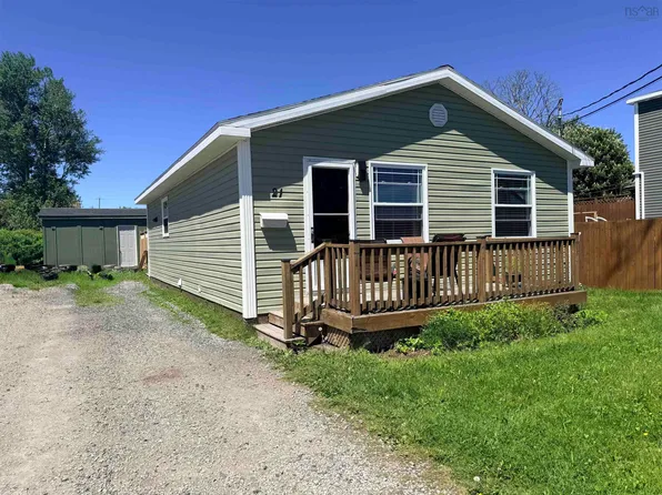 21 Catherine St, Cape Breton, NS B1N 2W2