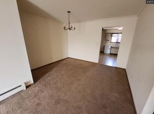 9210 Hamilton Ct APT B, Des Plaines, IL 60016
