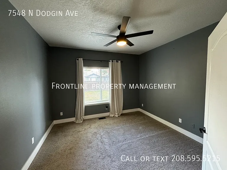 7548 N Dodgin Ave — Photo 10
