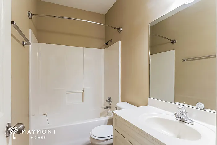 1120 Washington Dr — Photo 10