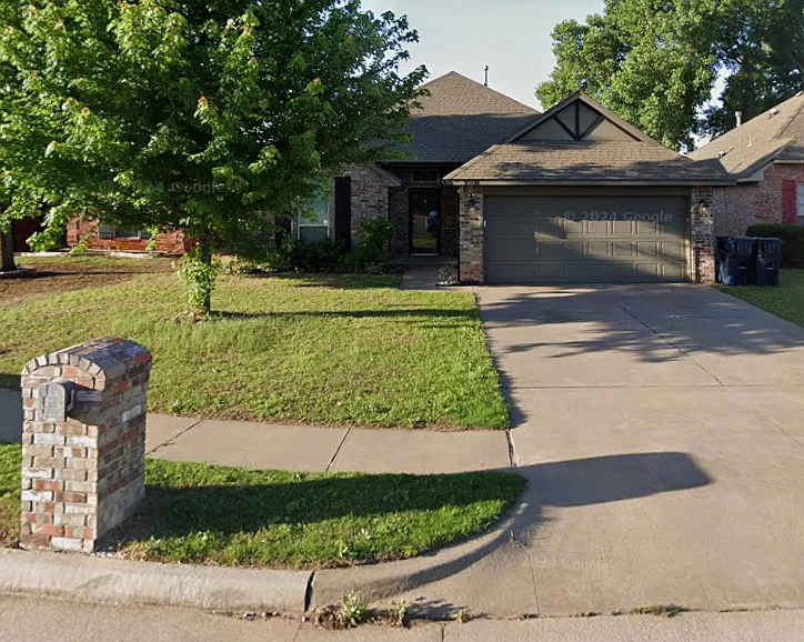 3 bed, 1575 sqft, $2,200 — Photo 1