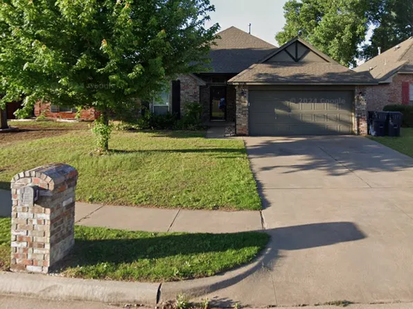 9308 NW 76th St, Yukon, OK 73099