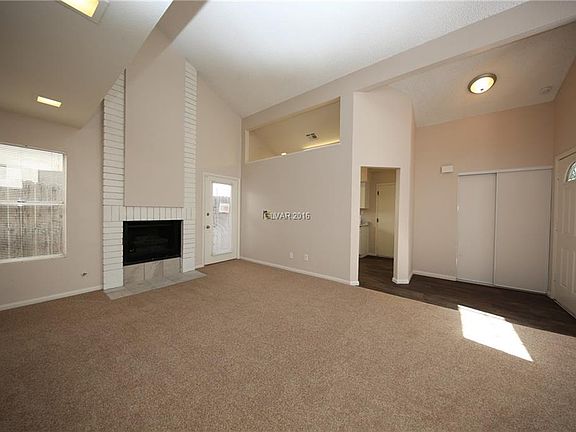 2nd image of 3945 Steinbeck Dr