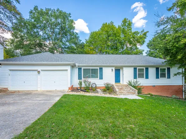 743 Ashley Forest Dr, Hixson, TN 37343