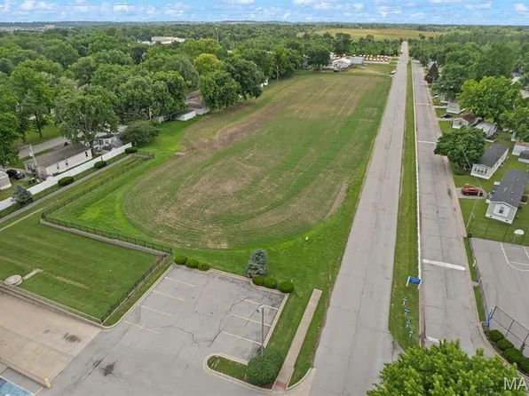 120 & 134 Saint Ellen Mine Rd, Ofallon, IL 62269